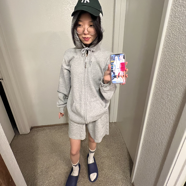 Caitlin Chan back